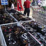 Mercato di scarpe marchiate ELENA